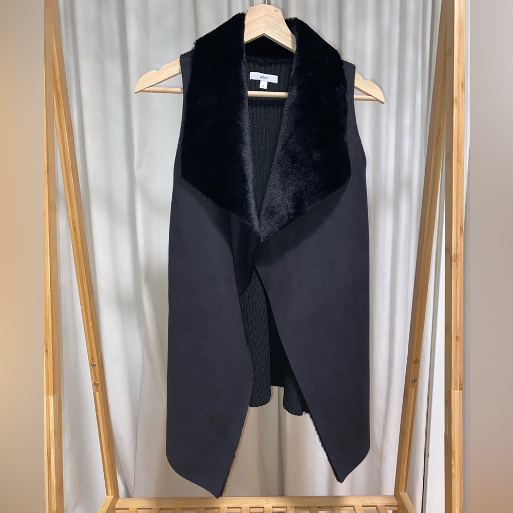 Mendocino Gilbert Faux Suede Fur Lined Sleeveless Cardigan Vest Black, Size S